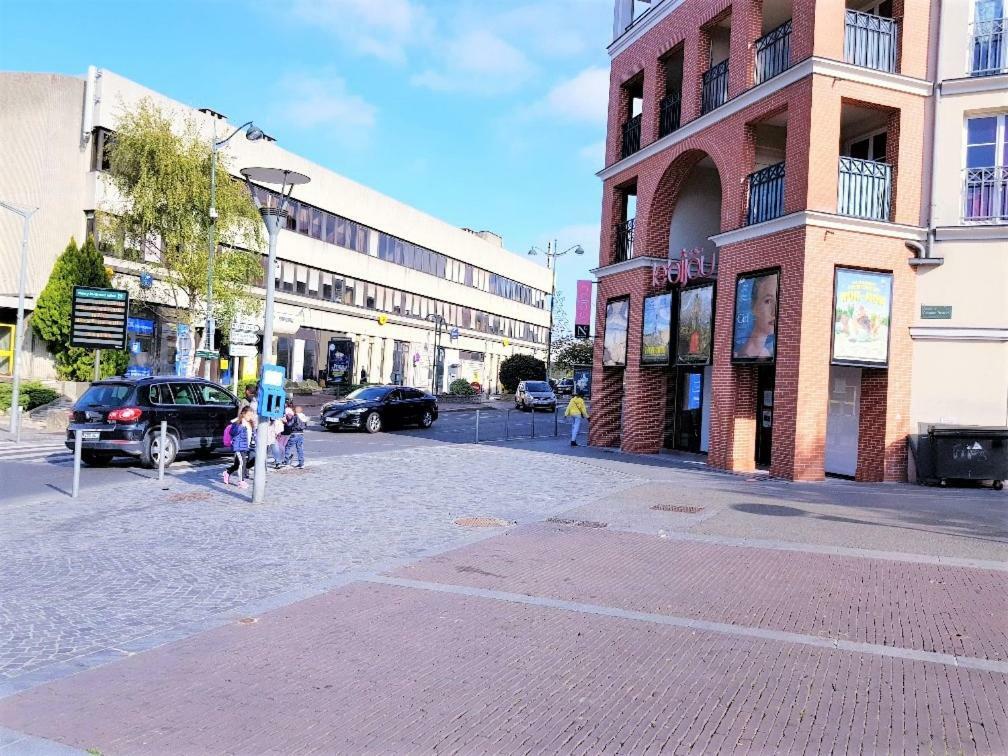 Chambre Privee Entre Paris Et Disneyland Noisy-le-Grand Exterior foto